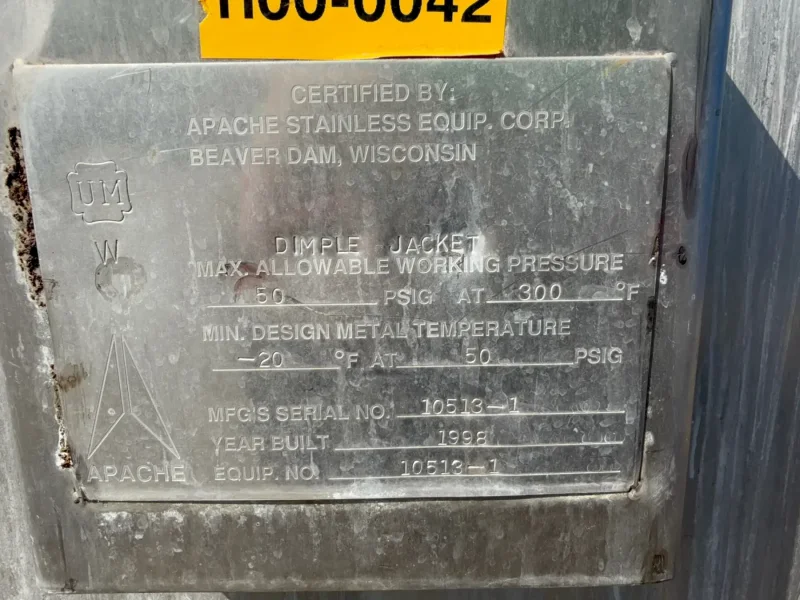 APACHE approx 1400 GALLONS S/S MIXING TANK