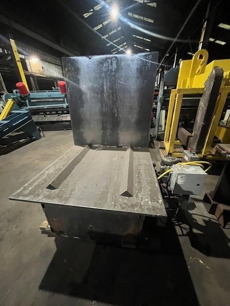 2,000# LOOPCO COIL UPENDER / TIPPER STOCK# 3801