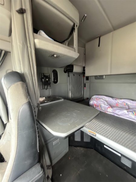 2020 Kenworth T680 1XKYD49X0LJ295151