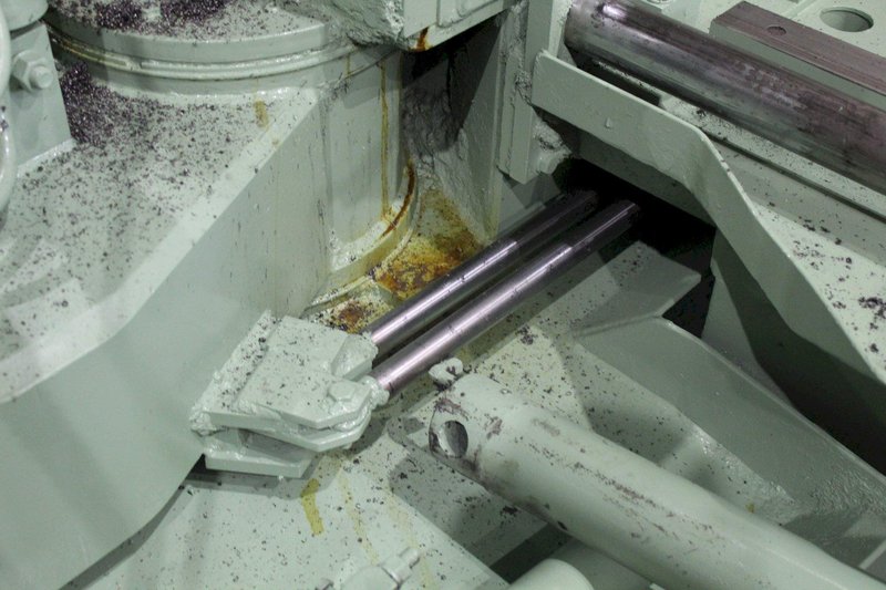 18" X 27" HYDMECH S-25A AUTO MITRE HORIZONTAL BANDSAW: STOCK #72194