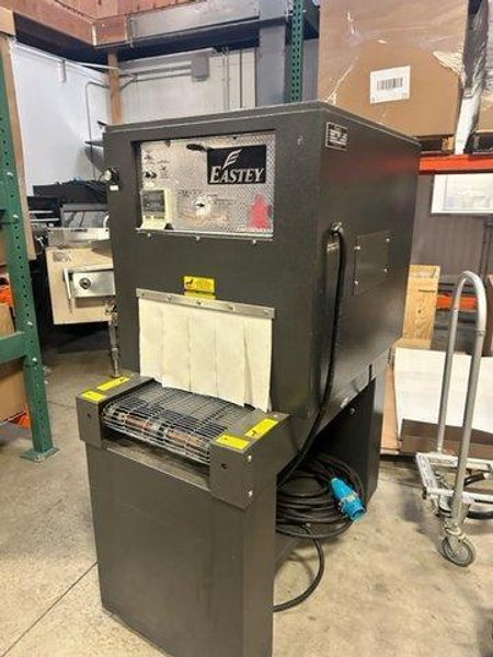 Eastey VSA1721-TKV1 Automatic L-Sealer with Eastey ET1610-36-MBV1 Shrink Tunnel, 2016