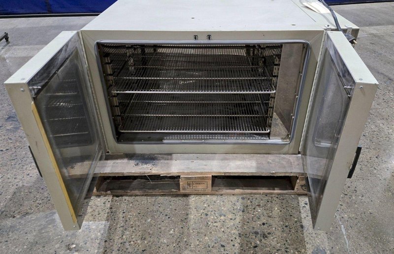 GRIEVE CORP. NB-350 INDUSTRIAL OVEN 350F USED