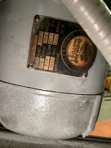 WALKER TURNER 2ft Radial Arm Drill USED