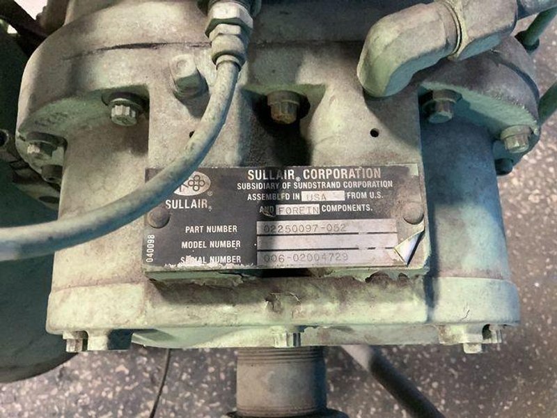 SULLAIR VACUUM PUMP  -  VS-12