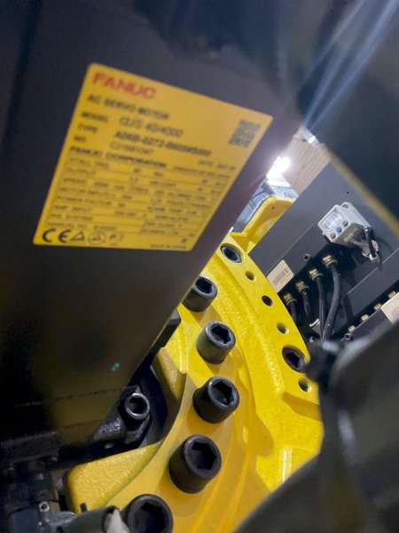 FANUC M-410IC/185 ROBOT W R-30IB PLUS CONTROLLER USED