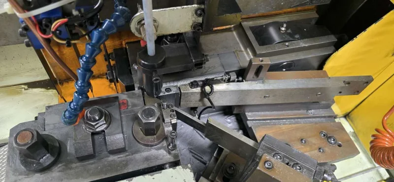 Sanmei THI-10FR Thread Roller w/SBT Stud Feeding Unit - 1 of 2