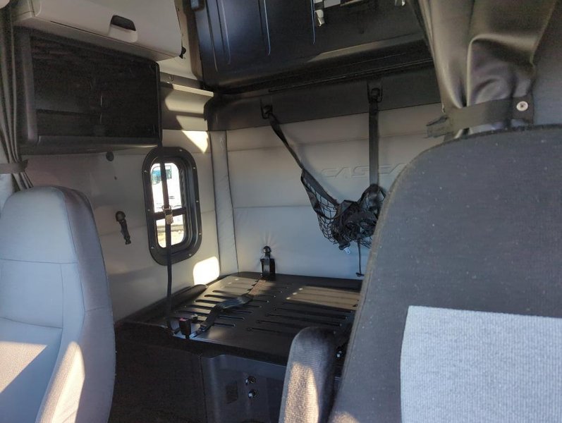 2019 Freightliner Cascadia 126 3AKJHHDR8KSKD2117