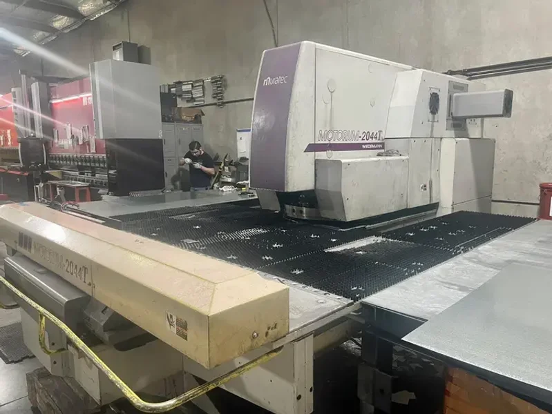 1992 MURATEC M-2044 TC | Punches, Turret