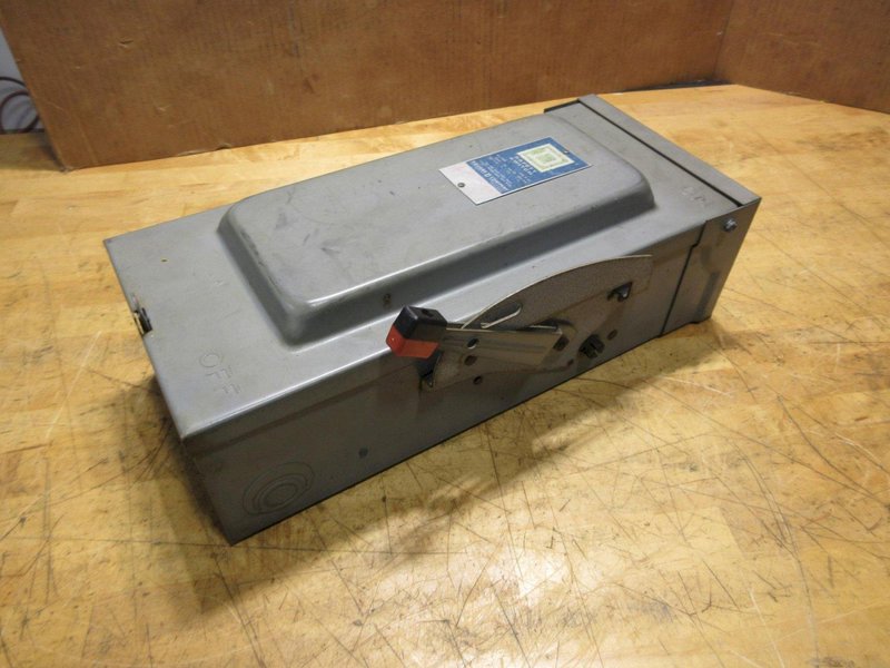 Electrical Breaker Box 240v 3 Phase- Auction Item