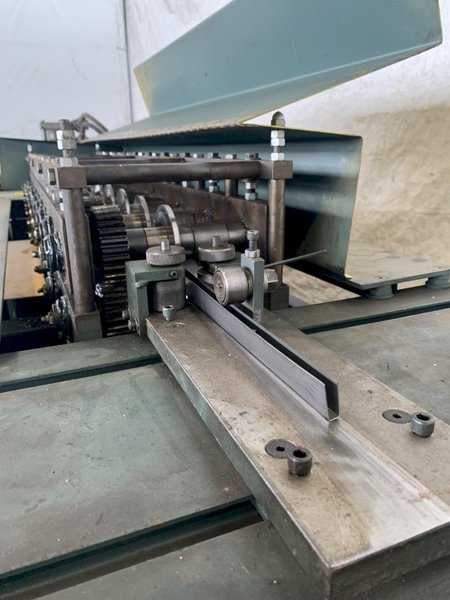 10 STAND X 1.25&quot; ARBOR X 6&quot; ROLL SPACE  ENGEL INDUSTRIES MODEL V-3510 ROLLFORMER. STOCK # 0747323.