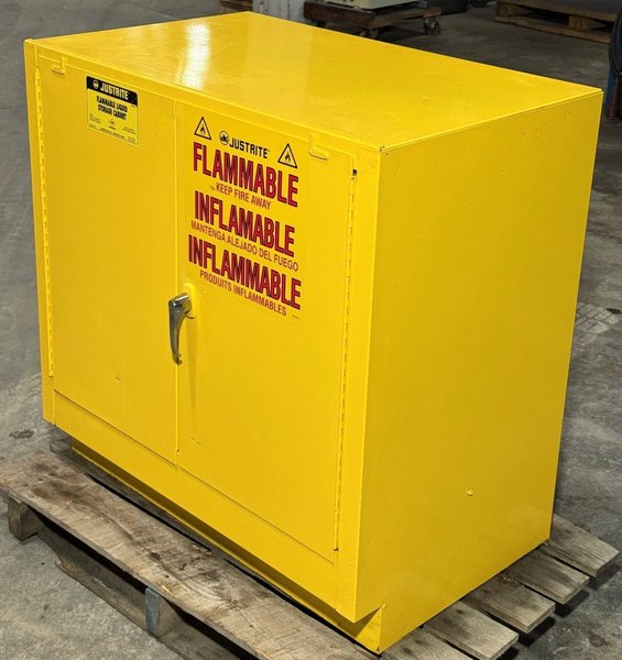 Justrite Flammable Storage Cabinet, Model 25732, 22 Gallon, Self-Close Doors, Nice