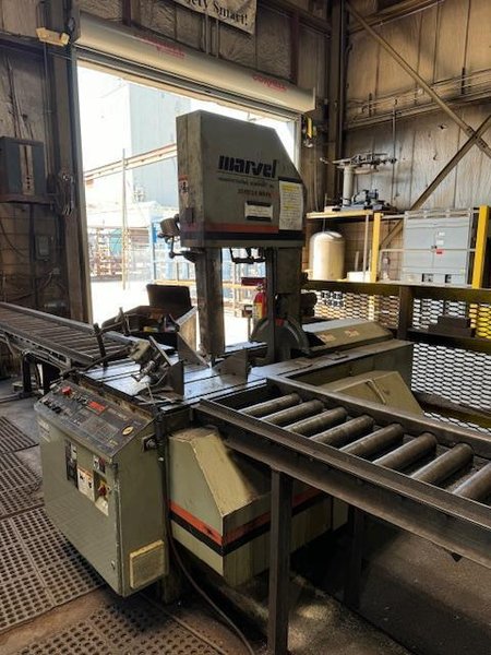 18" X 22" MARVEL 8 MARK 3 VERTICAL BAND SAW STOCK #3815
