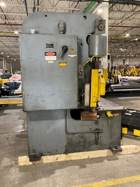 CINCINNATI 3D10 HYDRAULIC POWER SQUARING SHEAR USED