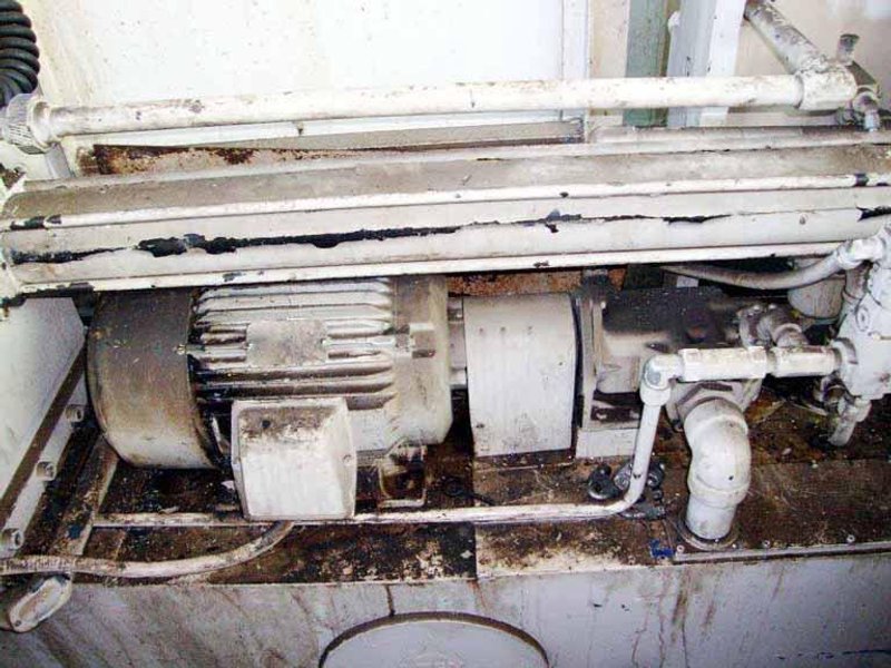 6-Ton Apex Model H-6-48 Horizontal Internal Broaching Machine