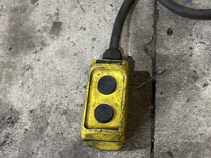 2,500 LBS 48" X 58" BISHAMON ELECTRIC PLATFORM LIFT TABLE: STOCK #23434