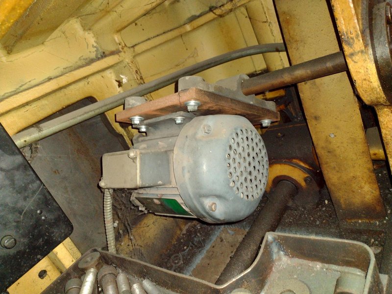 40" L X 24" W X 24" H MOORE POWERED DIE HANDLER INSPECTION FLIPPER: STOCK #22906