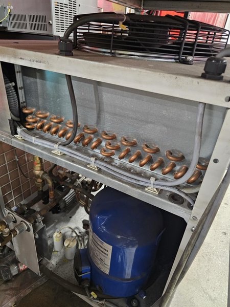 FANUC R-2000iB/210F Robot, 2015 – Milco Spot Weld Gun, Integrated Tolomatic IMA33 Servo, Reidel Chiller