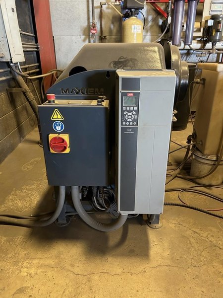 5′ x 10′ Omax Maxiem 1530 Waterjet, 2015 – 50,000 PSI, Chiller, RO System