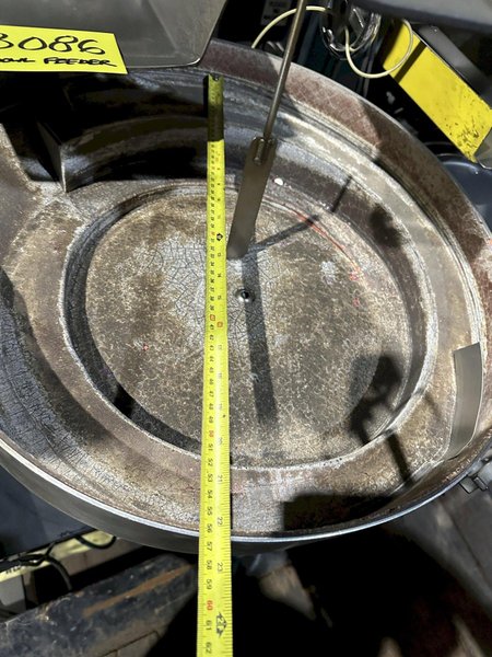 SPEED COUNT PLUS MOORE BOWL FEEDER: STOCK #23086