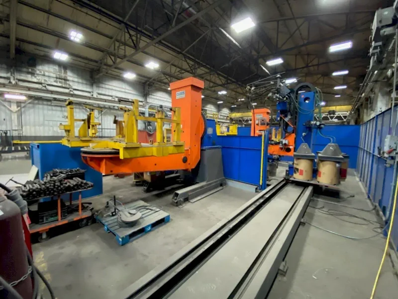 USED CLOOS HIGH PERFORMANCE DUAL STATION ROBOTIC WELDING CELL