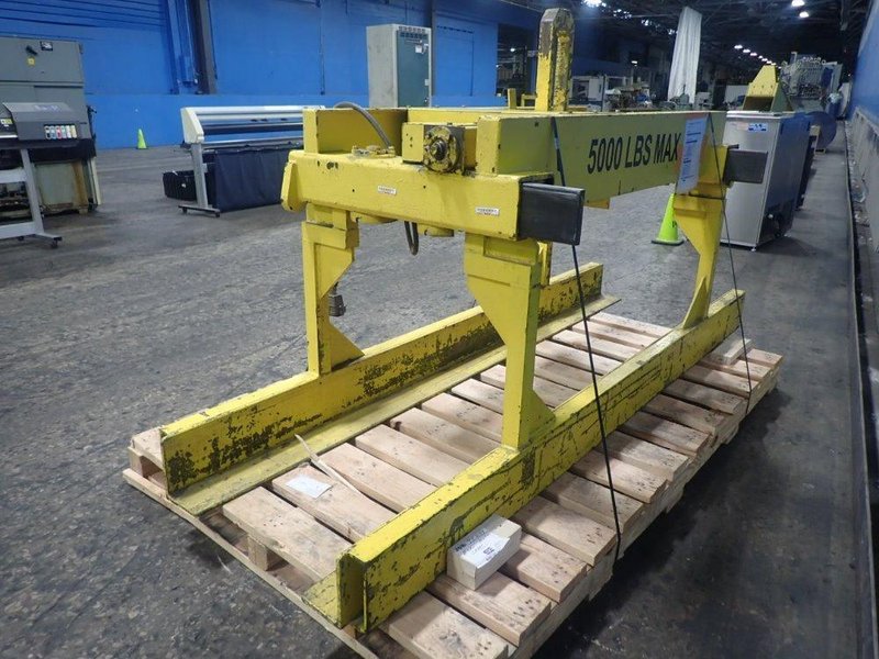 20,000 LBS X 29" TO 60" WIDE X 19" HIGH CADY ADJUSTABLE MOTORIZED POWERED SHEET LIFTER