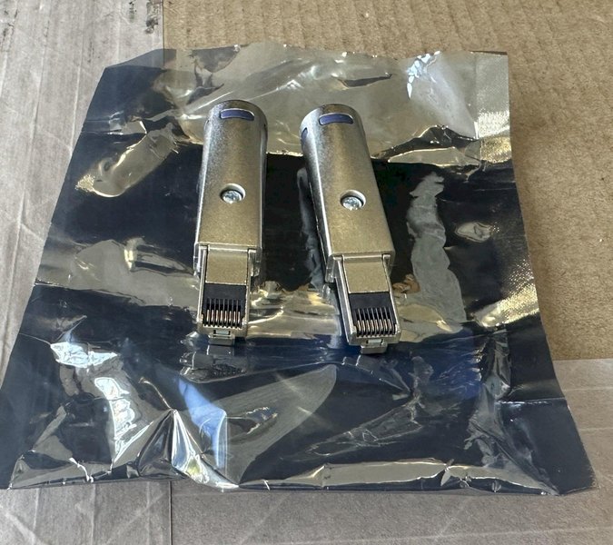 Fluke Electronics DSX2-5000 Fluke Electronics Corp. GHZ DSX Cable Analyzer V2