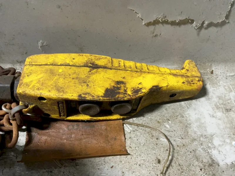 CM 1/2 TON HOIST