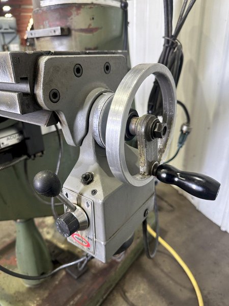 2 HP DOALL RAM TYPE VERTICAL RAM TYPE MILL: STOCK #78014