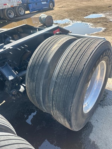 2023 Volvo VNL64T860 4V4NC9EJ5PN307510