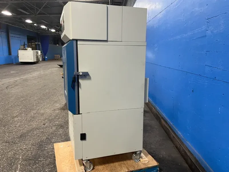 Lunaire Limited / Tenney Environmental 22”x18”x23” Environmental Chamber - T6c