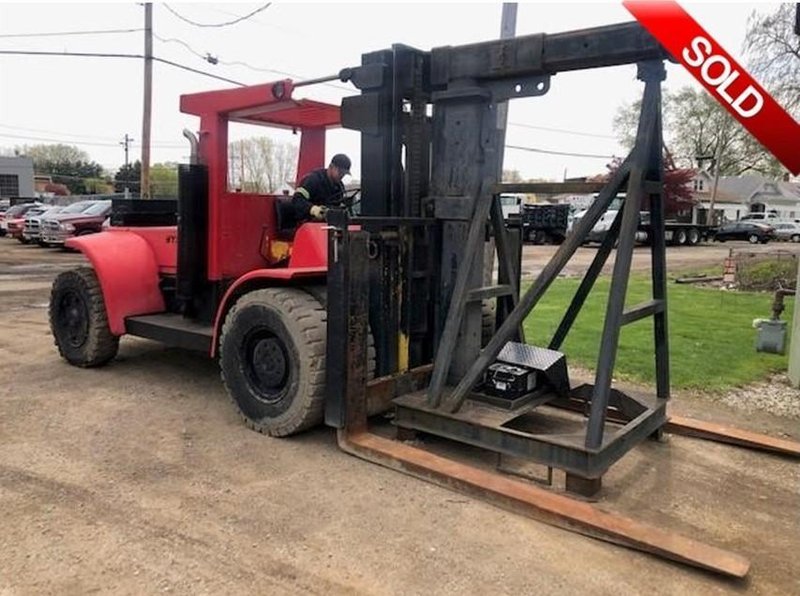 Hyster 300A Fork Lift With Rigging Boom stock #2826