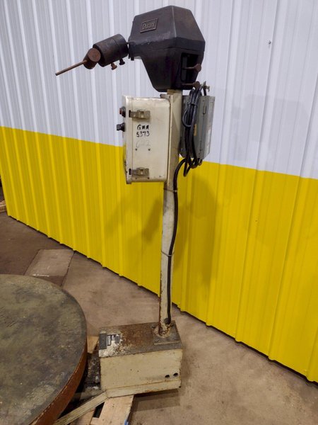 5000 LB X 42&quot; DURANT MODEL #5025-42 R SERIES MOTORIZED HORIZONTAL PALLET DECOILER: STOCK #20261
