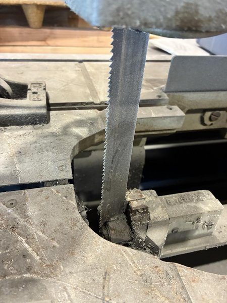 18″ x 22″ Marvel Series 8 Mark-II Vertical Tilt-Frame Bandsaw, 2017 – Less than 10 Hours