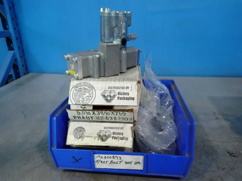 PARKER 140 PSIG VALVAIR II FOUR WAY MANIFOLD MOUNTED VALVES  -  L6753910253