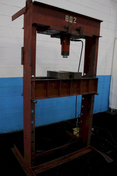 25 TON OTC HYDRAULIC H FRAME PRESS: STOCK #74819