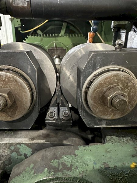 Kinefac MC-25F thread Roller