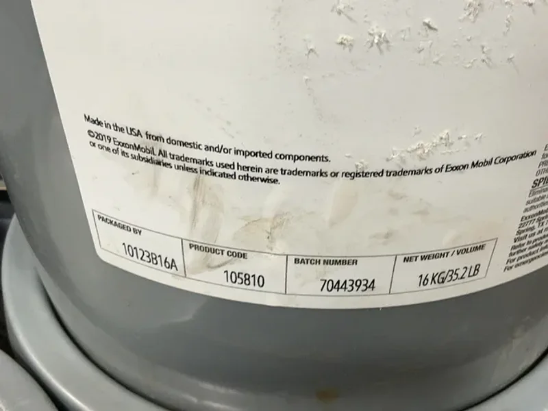 Mobile 35.2lbs Synthetic Grease - Shc 007