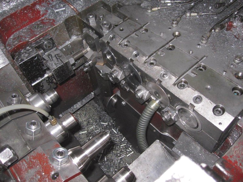 Malmedie Model B8 4 Die Progressive Cold Header