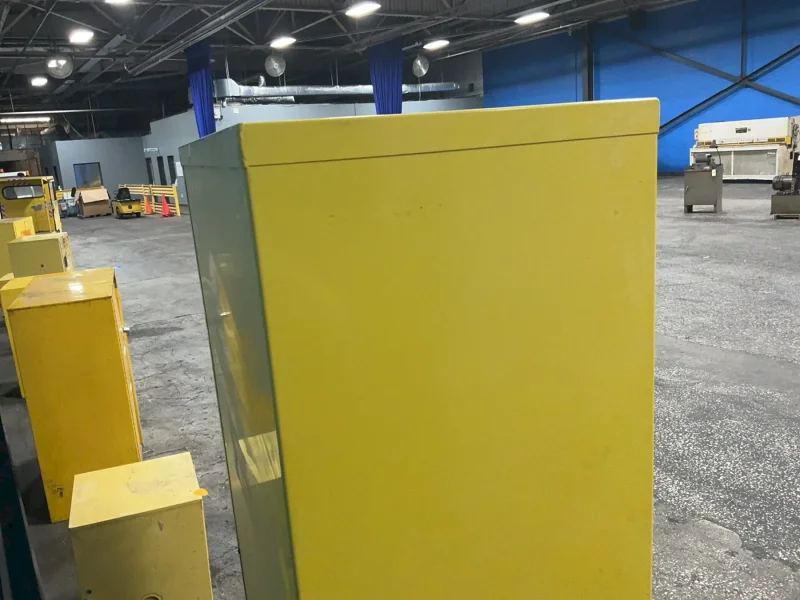 JAMCO PRODUCTS 44 GAL FLAMMABLE CABINET  -  FM44