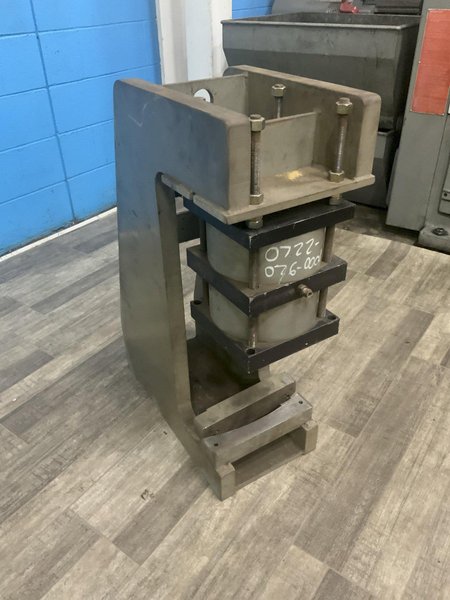 500 LB AIR PRESS: STOCK #80669