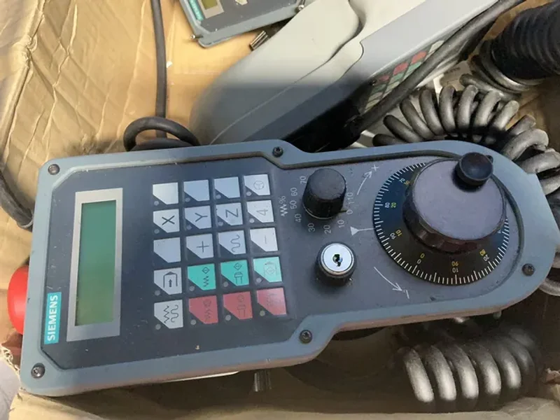 SIEMENS HANDHELD TERMINAL/MANUAL GENERATOR PENDANT   -  6FX2007-1AC04