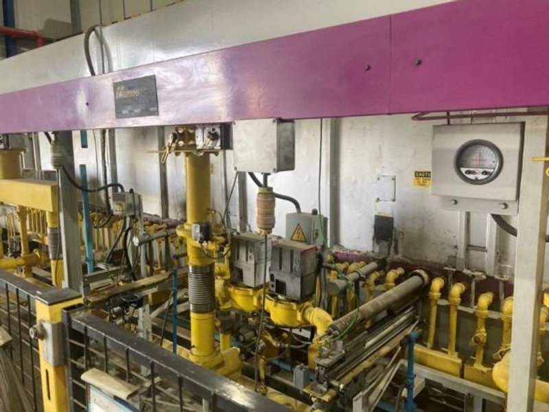 1370 MT SUTTON OIL HYDRAULIC DIRECT EXTRUSION PRESS (14123)