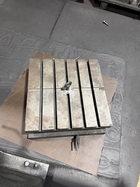 24" X 24"  DEVLIEG AIR LIFT ROTARY TABLE. STOCK # 0220926