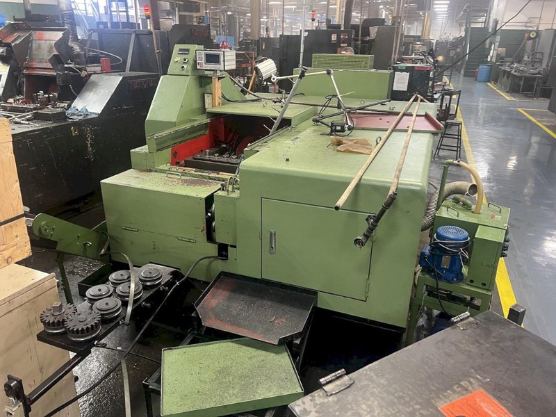 Dah-Lian Model NF 17B-6S Six Die Nut Forming Machine