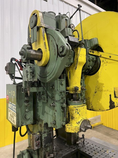 30 TON BROWN AND BOGGS OBI PRESS, 2.5" STROKE: STOCK #20250