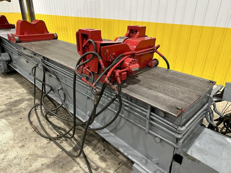 400 TON X 30' DRILCO TRAVELING HEAD HYDRAULIC STRAIGHTENING PRESS: STOCK #24953