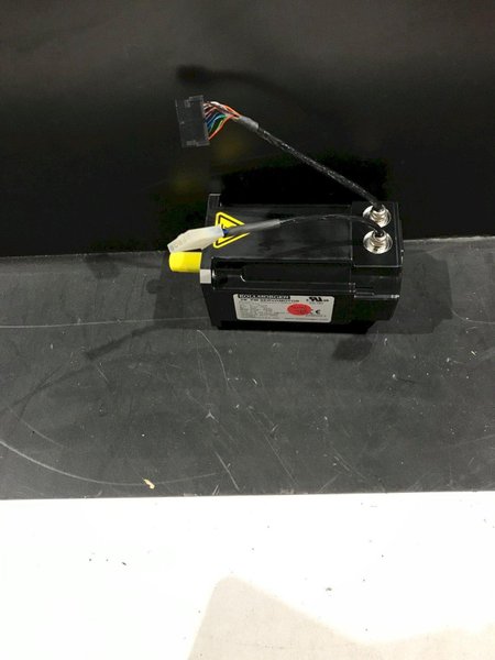 KOLLMORGEN AKM42S-CSSN2-02 SERVO AND SPINDLE MOTORS USED