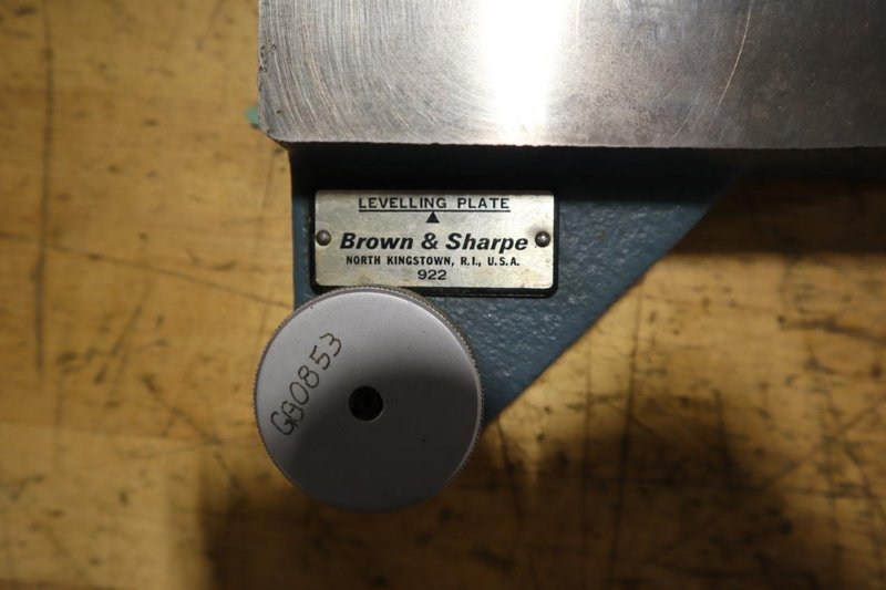 Brown &amp; Sharpe 922 Leveling Plate, 6" x 6" Precision Ground Surface- Auction Item