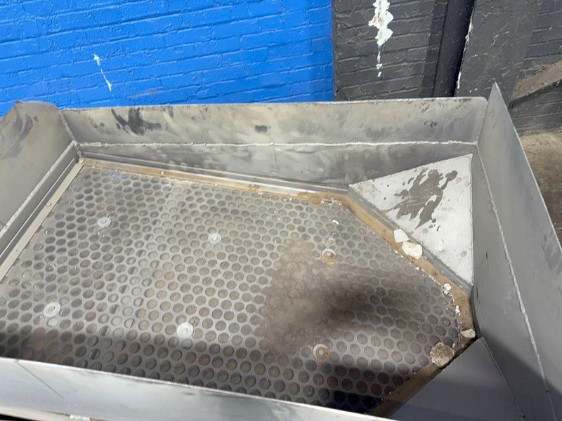 40" X 30" X 12" SIFTER