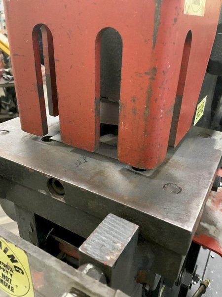 50 TON EDWARDS JAWS IV HYDRAULIC IRONWORKER: STOCK #80758